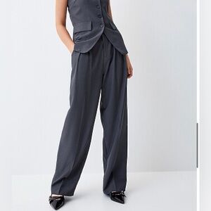 Women's Gray Pleated wide leg pant